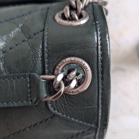 Niki Medium Flap YSL Shoulder Bag in Crinkled Leather - Picture 7 of 11